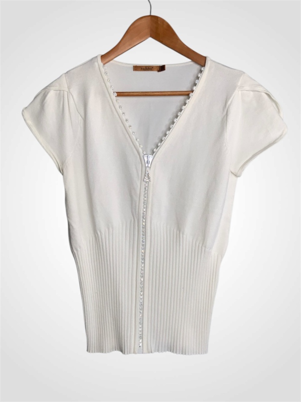 Belldini Ivory V-Neck Short Sleeve Fitted Rhinestone Zip Front Sweater M